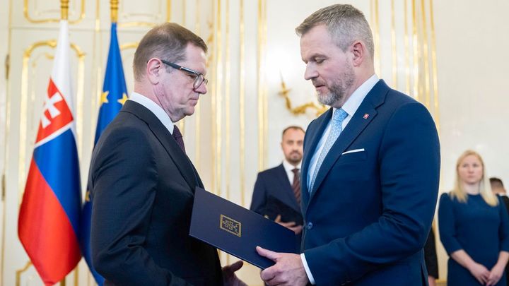 Slovenský prezident přijal demisi vicepremiéra Kmece, rezignoval kvůli dotacím; Zdroj foto: Profimedia.cz