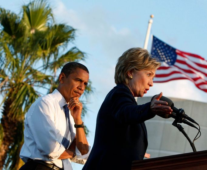 Barack Obama a Hillary Clintonová: Prezident a jeho ministryně zahraničí.