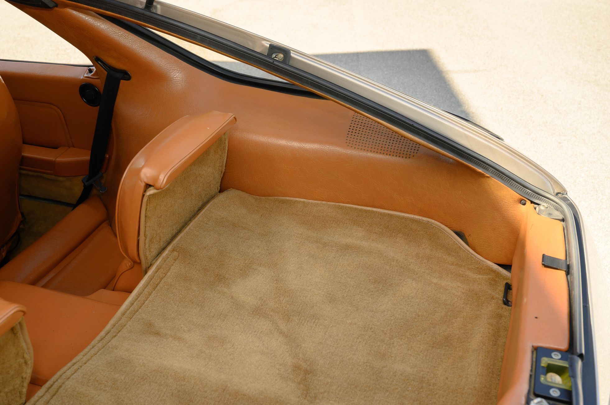 Porsche 928