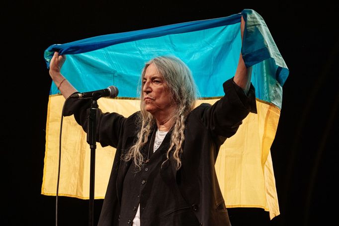 Patti Smith během svého vystoupení v pražském Foru Karlín v roce 2022.