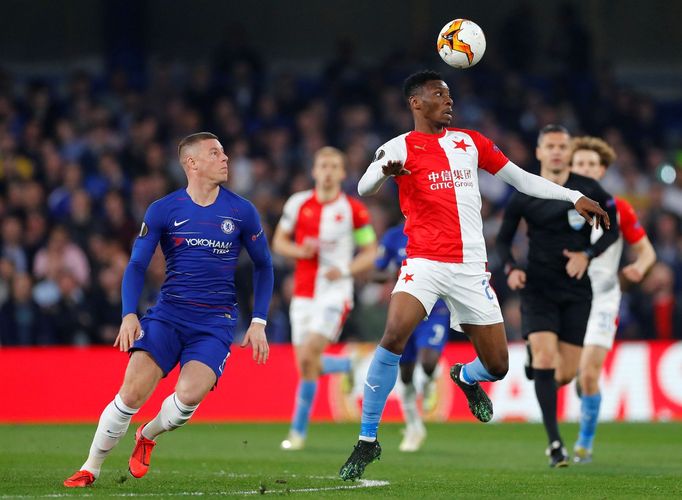 fotbal, odveta čtvrtfinále Evropské ligy, Chelsea - Slavia, Ross Barkley a Ibrahim Traore