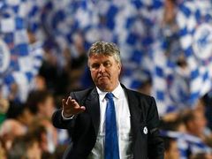 Trenér Chelsea Guus Hiddink