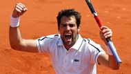 Navíc ho na úvod nečeká vůbec nic jednoduchého. Francouz Jeremy Chardy je v tuto chvíli těsně za hranou pro nasazeného hráče na 37. místě žebříčku, už byl i světovou pětadvacítkou. Uspokojivým faktem může být pro českého fanouška to, že s Berdychem to má zatím na vzájemné zápasy 0:3.