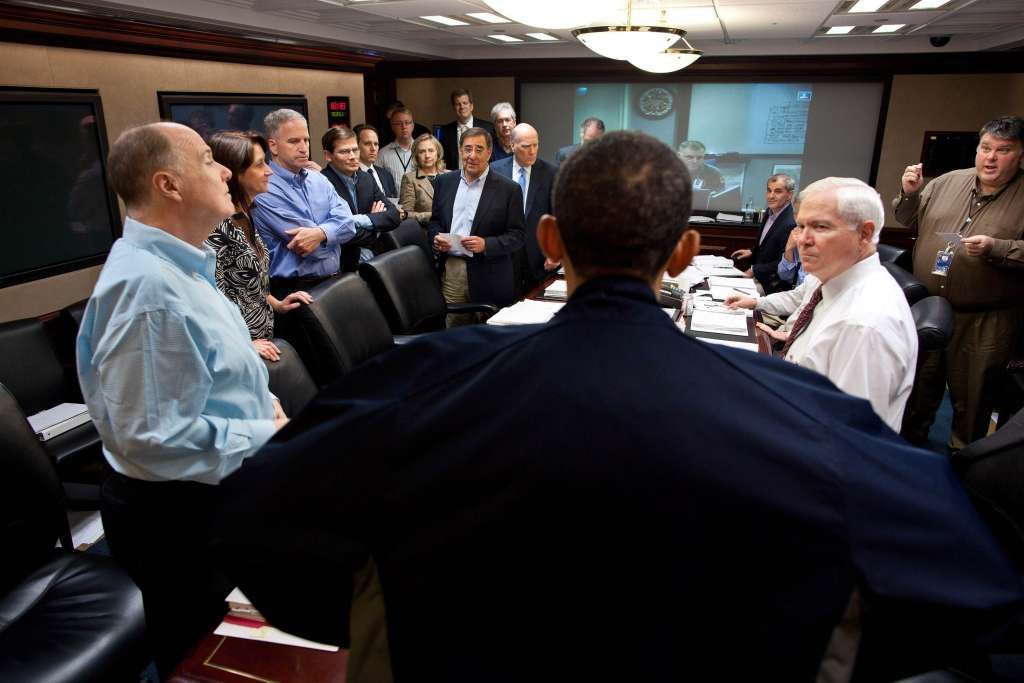 Americký prezident Barrack Obama a další vysocí představitelé USA sledují zásah proti Ládinovi v přímém přenosu