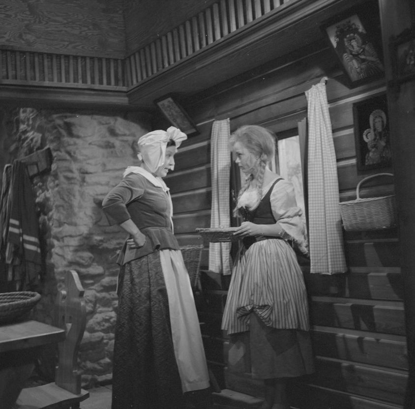 Dana Medřická, Popelka