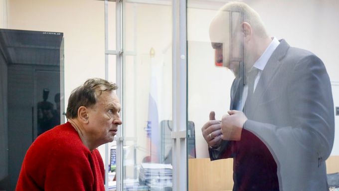 Olog Sokolov ve vazbě
