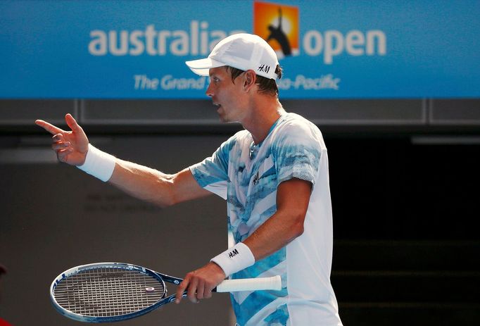 Tomáš Berdych v zápase Australian Open s Bernardem Tomicem.