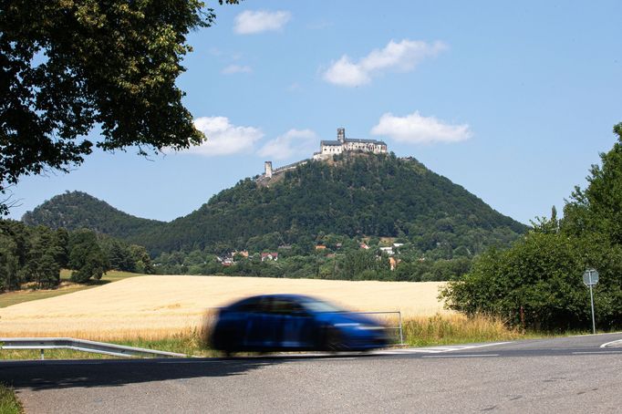 Bistro a penzion S láskou Karel u Bezdězu.