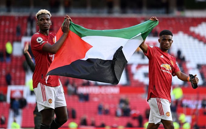 Paul Pogba a Amad Diallo s palestinskou vlajkou