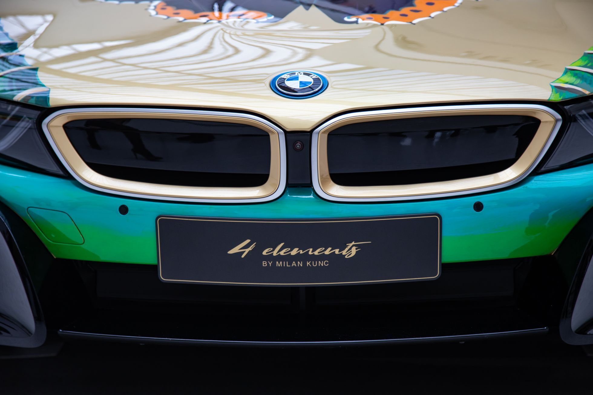 BMW i8 4 elements