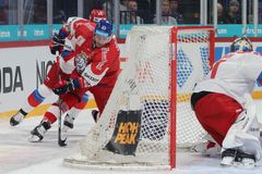 Nejlepší kanonýr KHL Jaškin řádil v moskevském derby. Dařilo se i dalším Čechům