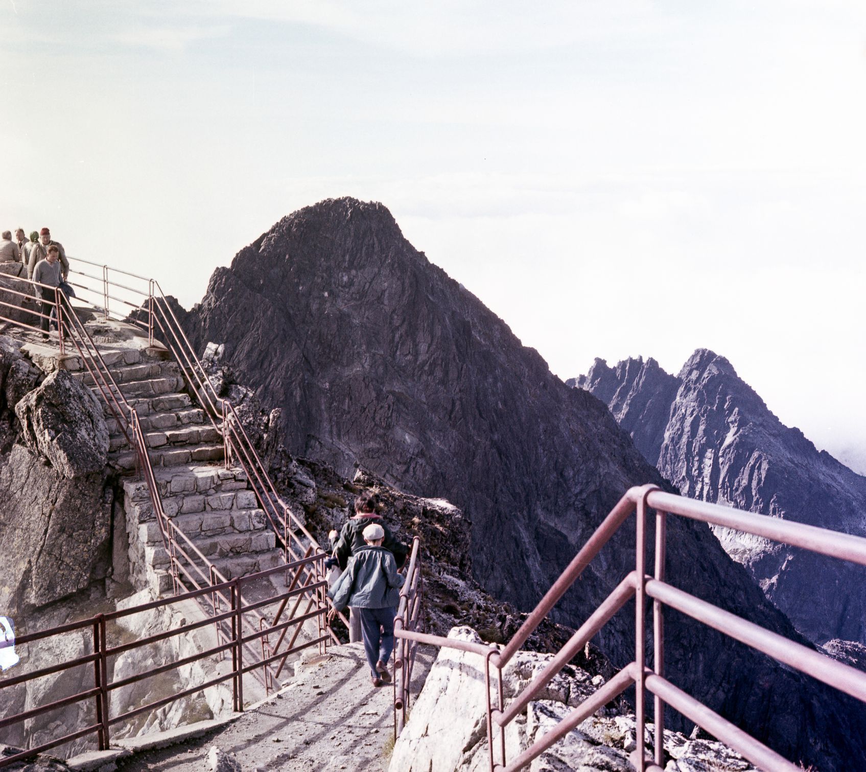 Slovensko, Barevné fotografie, Tenkrát na Slovensku, retro, Československo, domácí, Fortepan