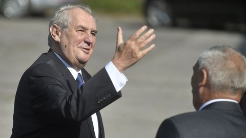 Prezident provozuje otevřený rasismus, Češi jsou xenofobové, potvrzují to všechna data, říká Murad