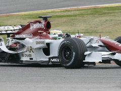 Giancarlo Fisichella momentálně pilotuje monopost Force India.