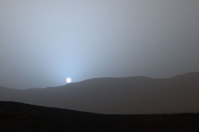 Západ slunce na Marsu