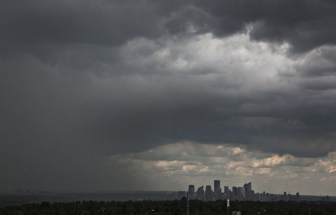 V sobotu večer se nad Calgary stahovala další mračna