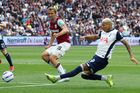Zahraniční ligy: West Ham se Součkem v základu opět nevyhrál. Bayern už slaví titul