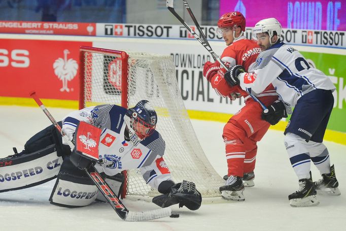 Gólman Plzně Dominik Frodl v utkání LM proti Lausanne.