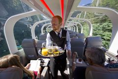 Svět lůžkových vlaků zažívá rozkvět. Porovnejte ty nejkrásnější s kupé v Česku