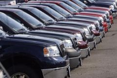 Prodej aut roste. V únoru se jich prodalo přes 28 tisíc