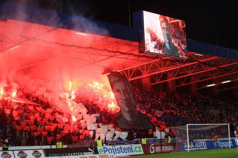 EPL, Plzeň-Dukla: vzpomínka na Františka Rajtorala