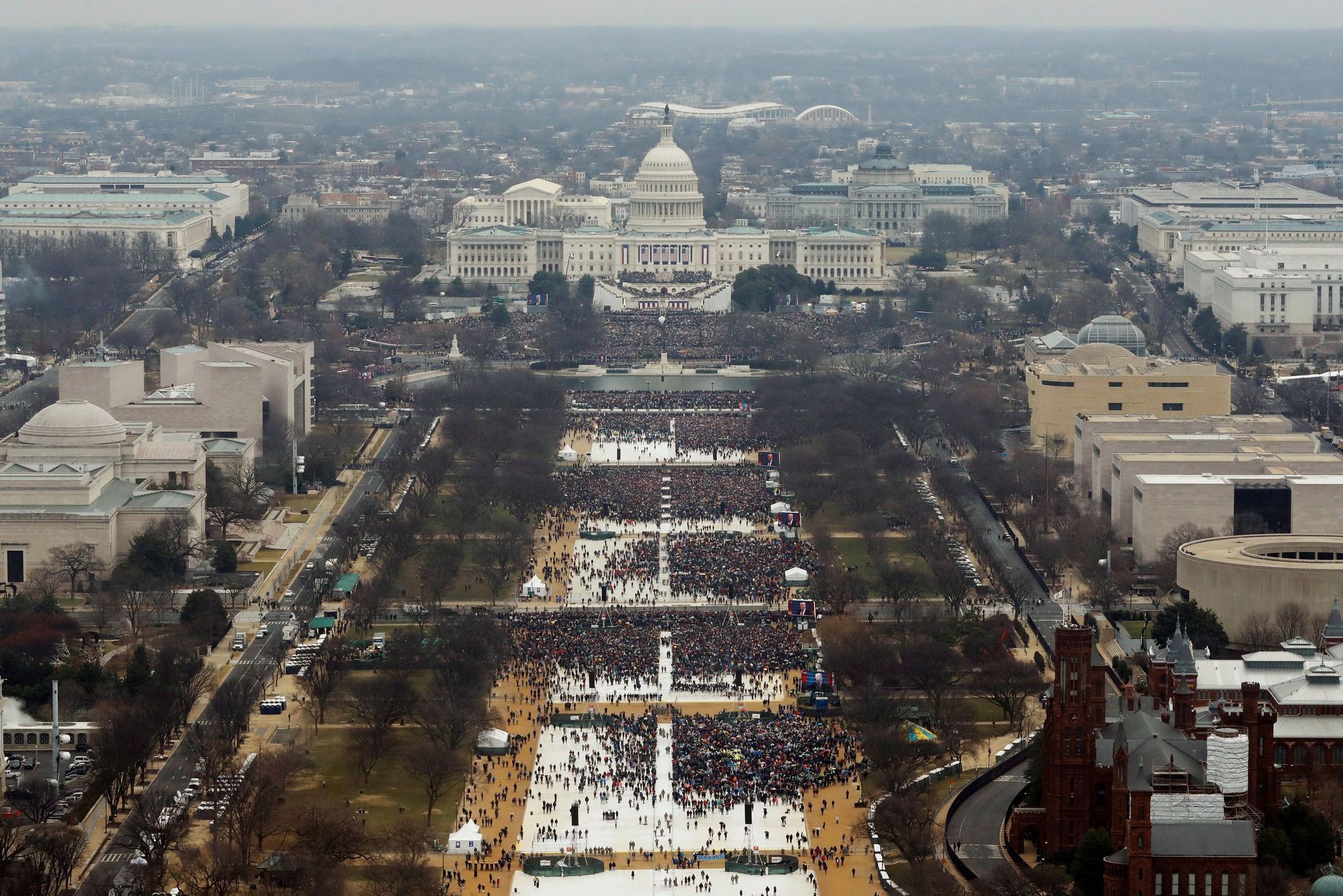 Letecký snímek Trumpovy inaugurace.