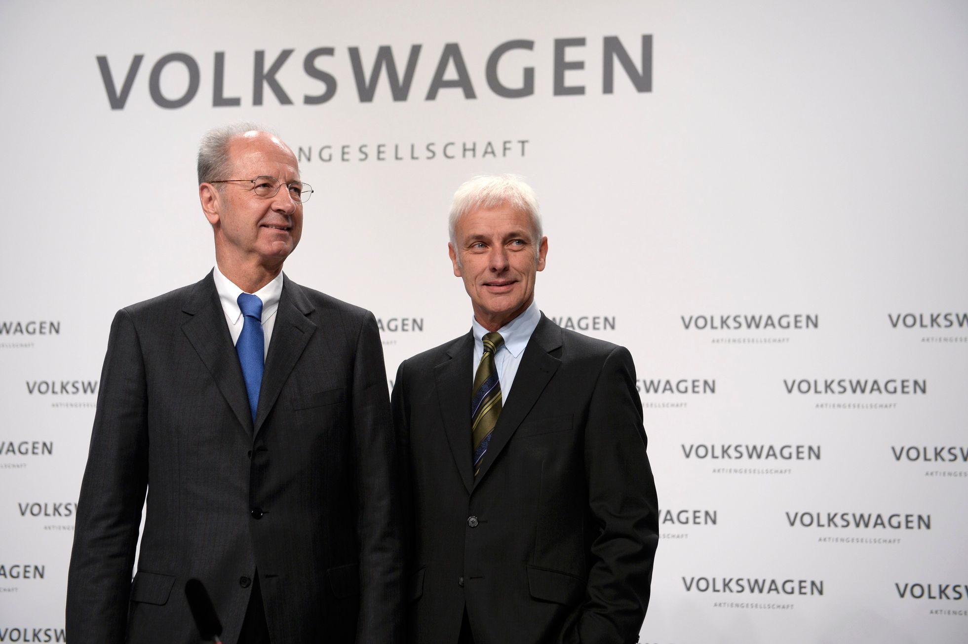 Volkswagen: šéf koncernu Matthias Müller a předseda dozorčí rady Hans Dieter Pötsch