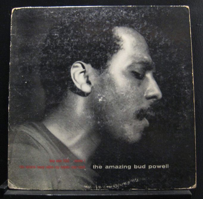 Obal alba The Amazing Bud Powell ve verzi z roku 1956.