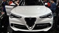 Alfa Romeo ukázala sportovní Stelvio Q v populární bílé barvě.
