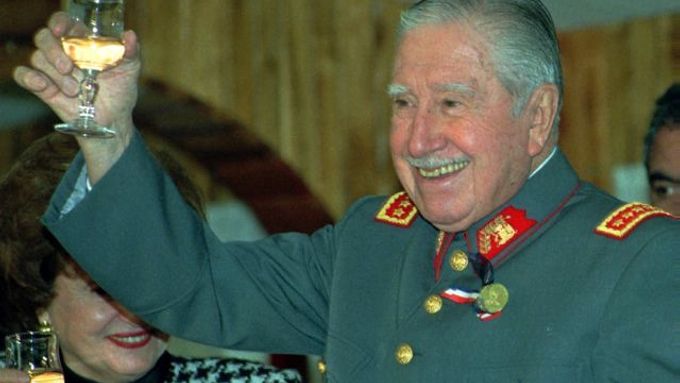 Bývalý chilský diktátor Augusto Pinochet