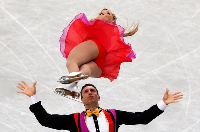 MS v krasobruslení 2014: Kirsten Moore-Towersová a Dylan Moscovitch (Kanada)