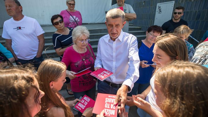 V prvním kole prezidentských voleb by vyhrál Babiš, Pavel se na něj dotahuje; Zdroj foto: Jakub Plíhal
