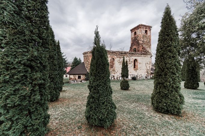 Zaniklá vesnice Pelhřimovy na česko-polské hranici poblíž Města Albrechtice