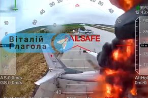 Destrukci strategických bombardérů potvrzují fotky. Rusové budou mít problém