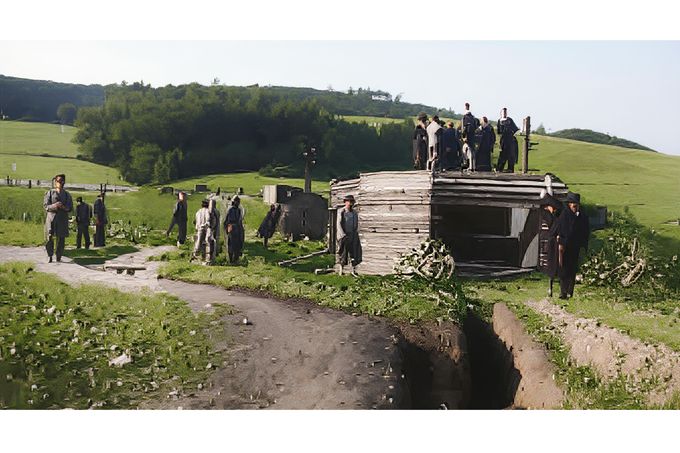 Maskované objekty LO vz.37 na Frýdlantsku po záboru Sudet, říjen 1938. Pohraničního opevnění severu Čech, nikoli Pražské čáry. Ilustrační snímek. Kolorováno