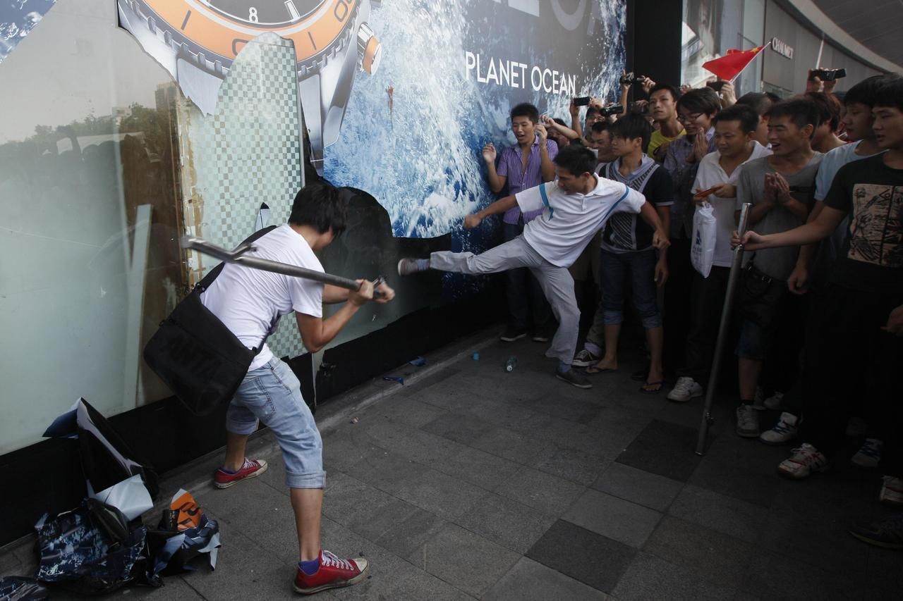 Demonstrace v Číně a Japonsku