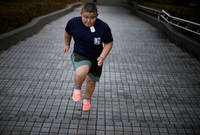 Reuters: mladí zápasníci sumo v Japonsku