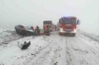 Česko zavalil sníh, komplikoval dopravu. Přes noc napadlo dalších několik centimetrů