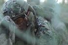 Zabíjeli čeští vojáci v Afghánistánu ze msty? Psycholog varuje před traumaty války
