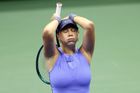 Američanka má šanci napravit wimbledonskou ostudu. Ve finále jde proti obhájkyni
