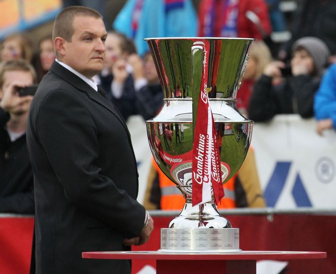 Fotbal, Gambrinus liga, Hradec Králové - Plzeň: pohár