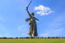 Infarkt v ruské hlavě. Slavná kolosální socha "Matka Vlast volá" stála život rektora
