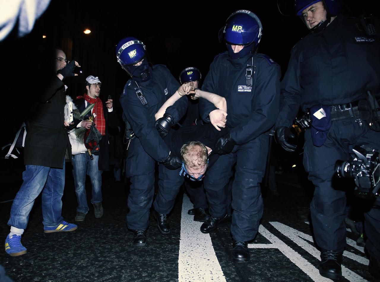 Policie vyklidila tábor demonstrantů v centru Londýna
