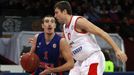 VTB liga, Nymburk - CSKA Moskva: Pavel Houška - Nando de Colo