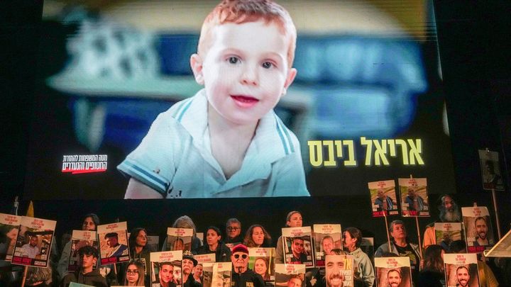 Hamás předal Červenému kříži rakve s těly čtyř mrtvých izraelských rukojmích; Zdroj foto: Profimedia.cz