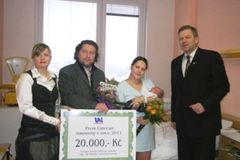 Matka si rozmyslela adopci. Kvůli šeku za 1. občánka