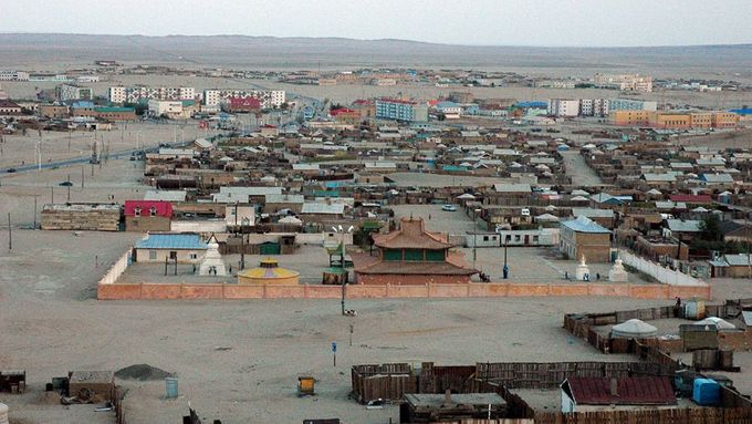 Mongolsko - země paneláků, jurt a nekonečných stepí