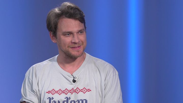 Dyk: Lidem hrabe. Psychopatům, co nás vedou, nevěřím, davy lze zblbnout během chvilky