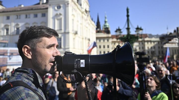 Česká vláda zaútočí na Rusko jadernou bombou, lhal Vrabel. Žalobce ho chce potrestat; Zdroj foto: ČTK