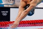 Za favorita byl považován spíše Phelpsův krajan a kamarád Ryan Lochte, jenže do té doby patnáctinásobný zlatý olympijský medailista za to vzal hned od úvodního skoku.